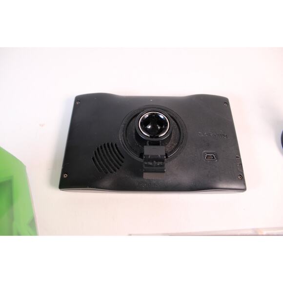 Garmin Nuvi 57LM - 5" Vehicle GPS Navigator w/ Lifetime Map - Picture 7 of 8